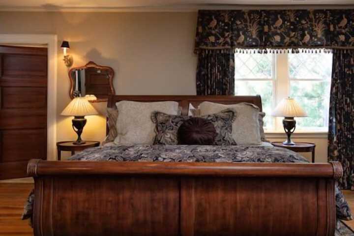 Room 44 of 61