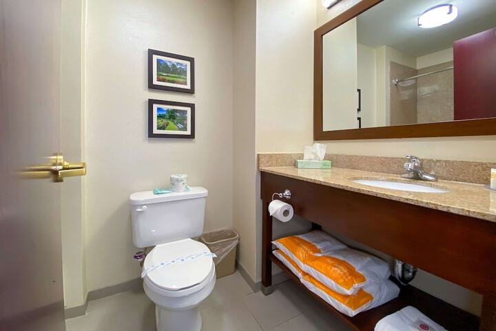 Room 32 of 44
