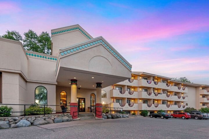 Hotel 5 of 134