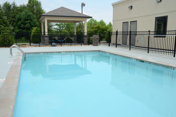 Baymont by Wyndham Clarksville