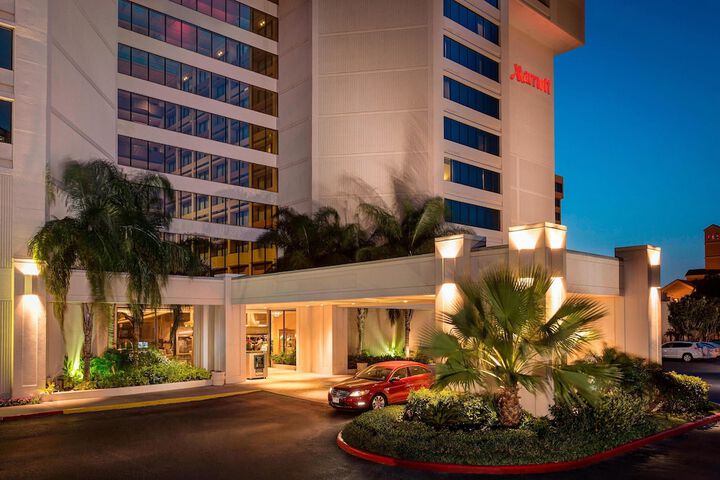Hotel 3 of 53