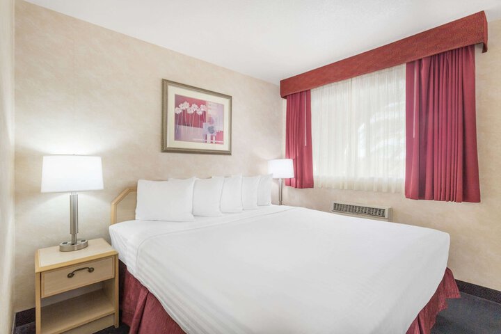 Room 20 of 37