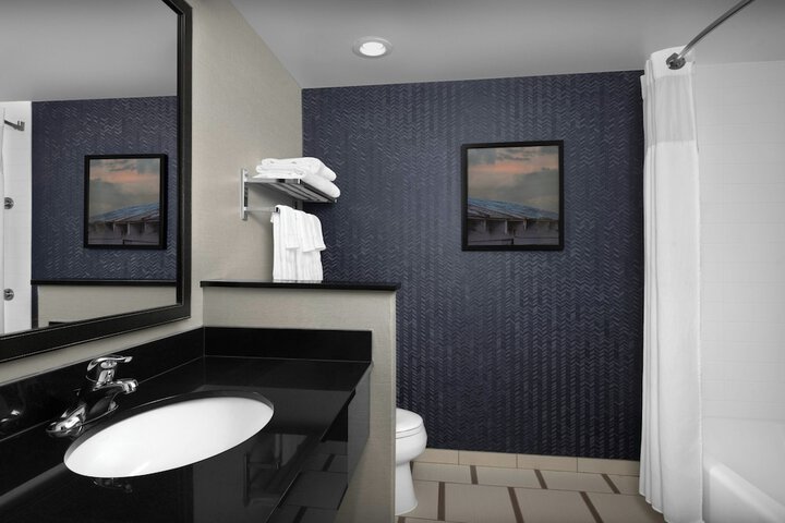 Fairfield Inn & Suites by Marriott Fayetteville North