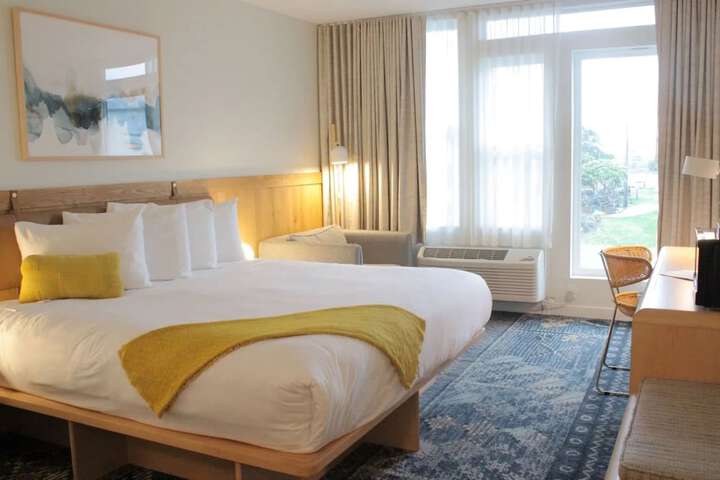 SaltLine Hotel
