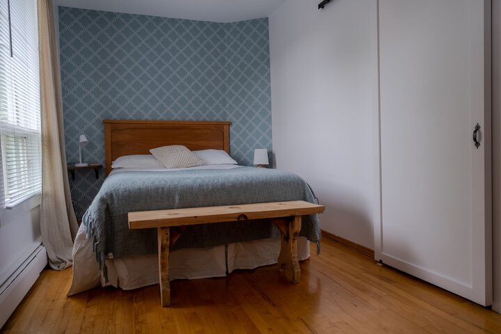 Room 11 of 25