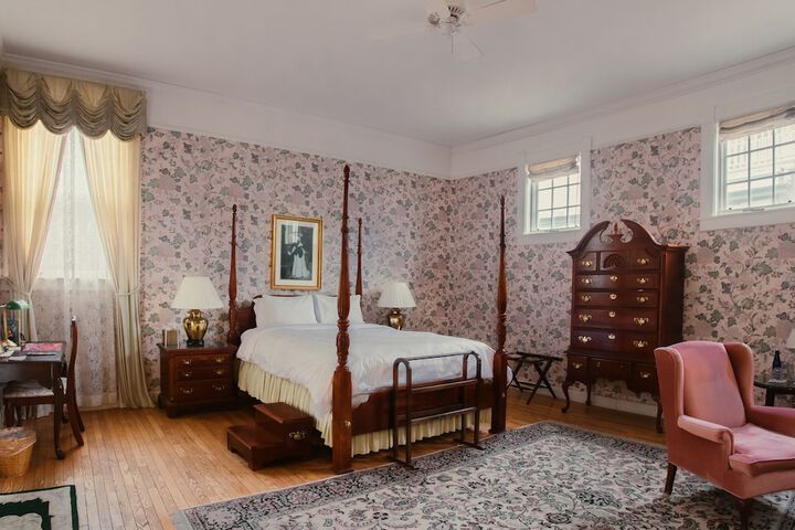 Room 20 of 87