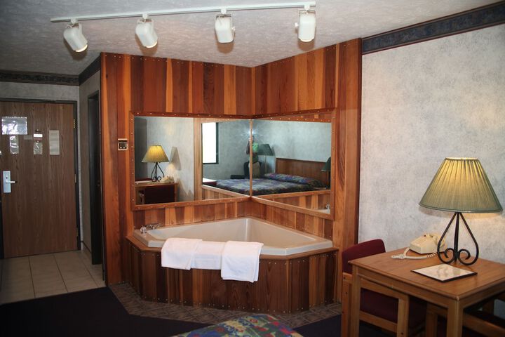 Room 14 of 40
