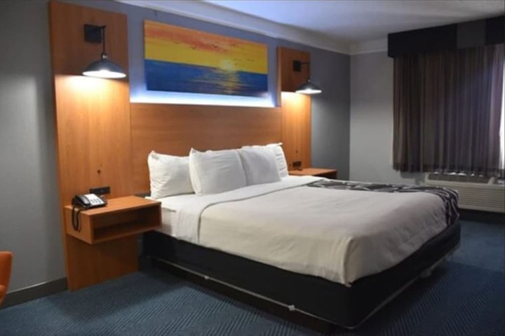 Room 35 of 52