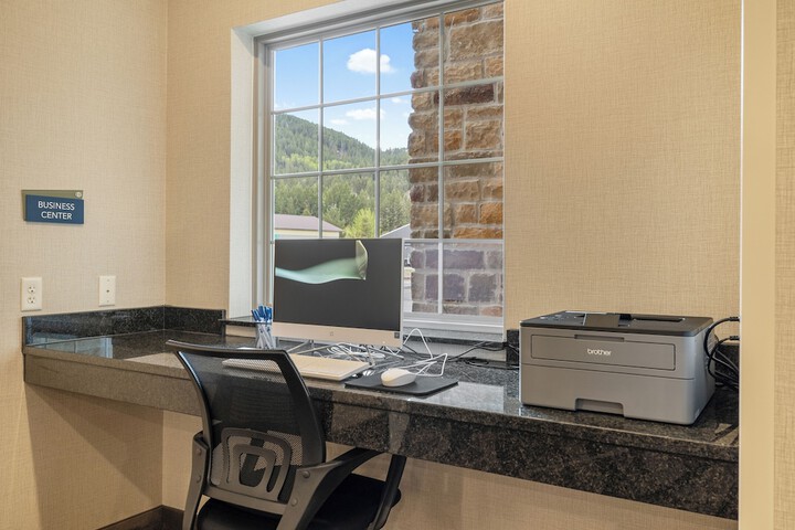 Business Center 63 of 63