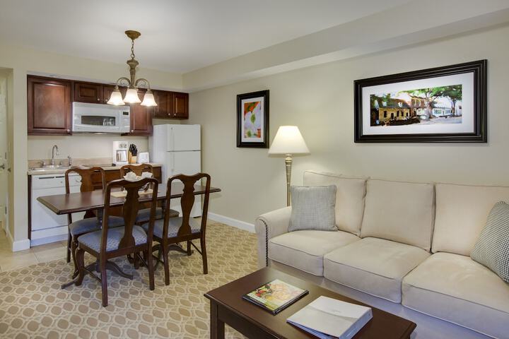 Room 34 of 63