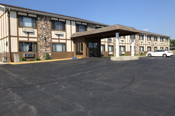 Hotel 3 of 52