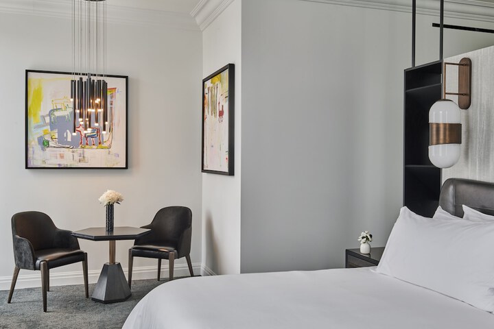 Room 21 of 68