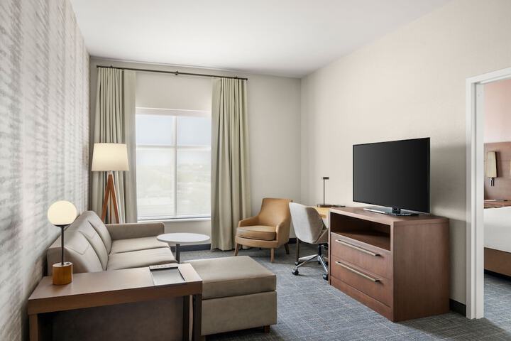 Room 18 of 37