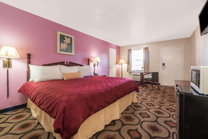 Relax Inn Mineral Wells