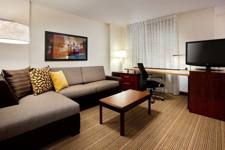 Room 21 of 42