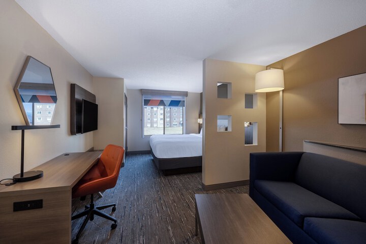 Room 26 of 56