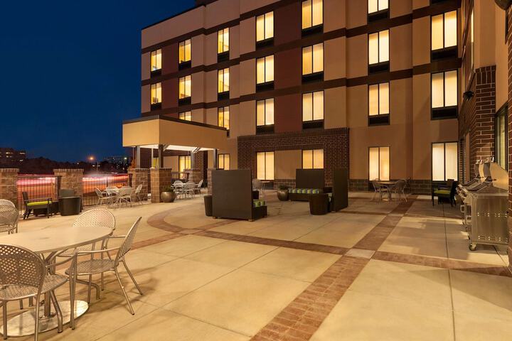 Home2 Suites by Hilton Denver West - Federal Center CO