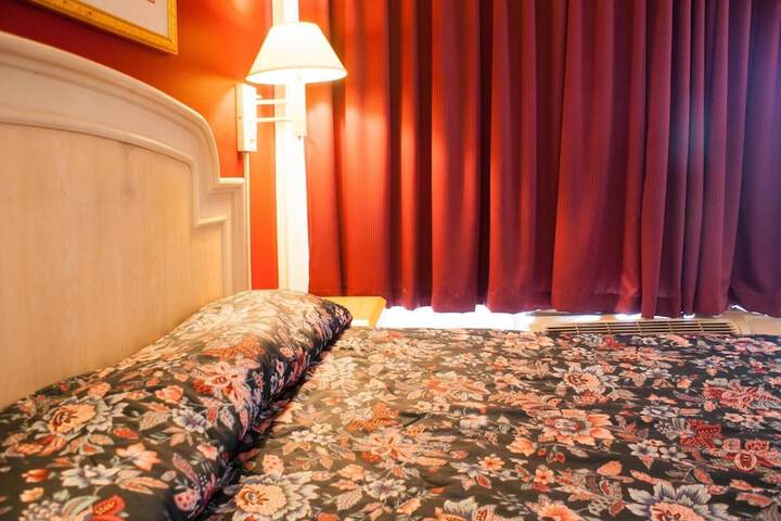 Room 20 of 43