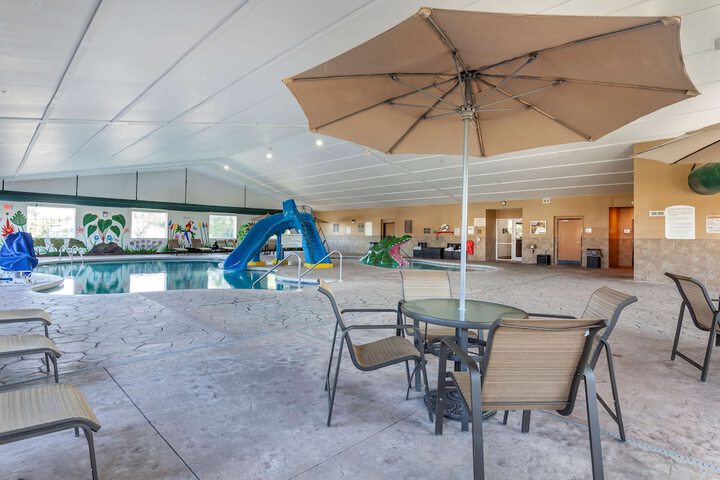 Pool 9 of 44