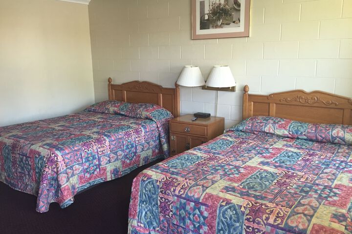 Room 10 of 22