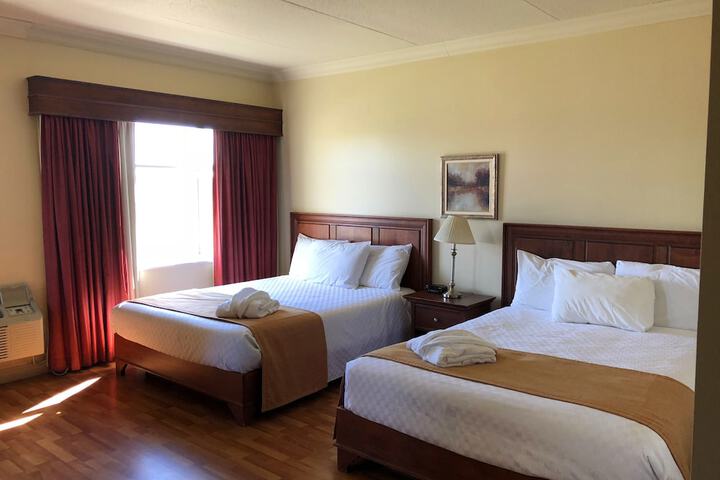 Room 52 of 83