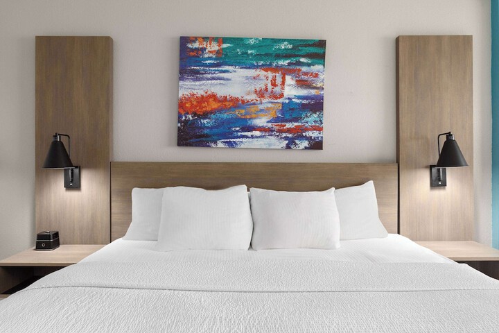 Room 21 of 30