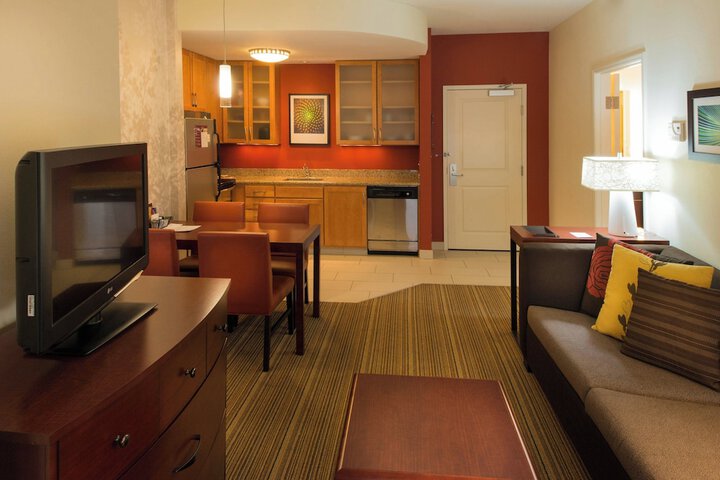 Room 43 of 71