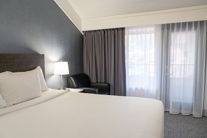 Room 46 of 60