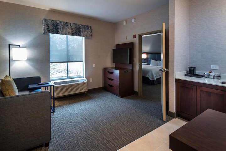 Hampton Inn & Suites Chicago / Lincolnshire