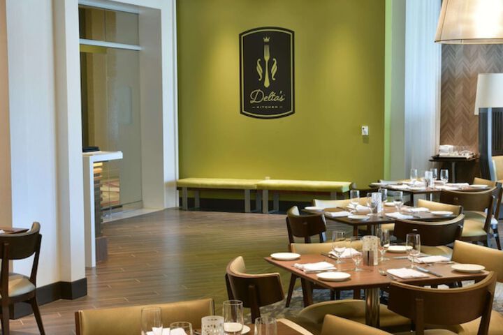 Dining 57 of 78