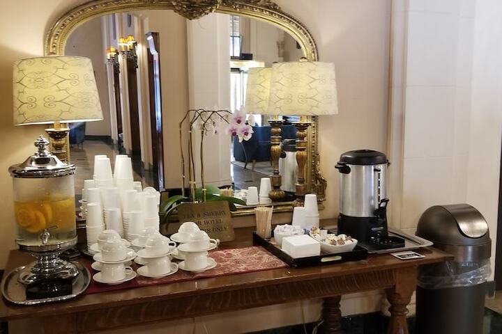 Breakfast/Coffee Service 18 of 20