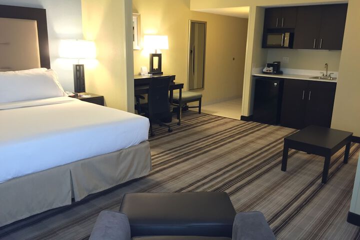Room 31 of 49