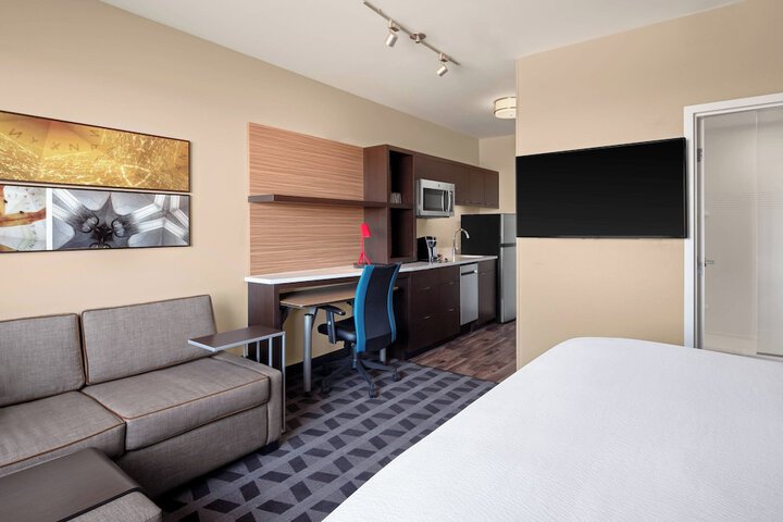 Room 19 of 31