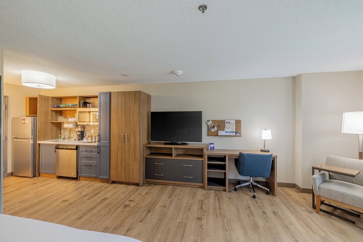 Room 35 of 64
