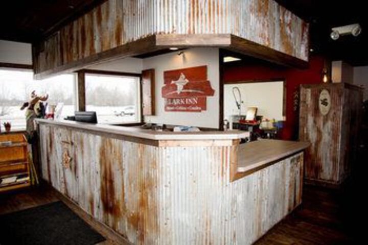 Lark Inn
