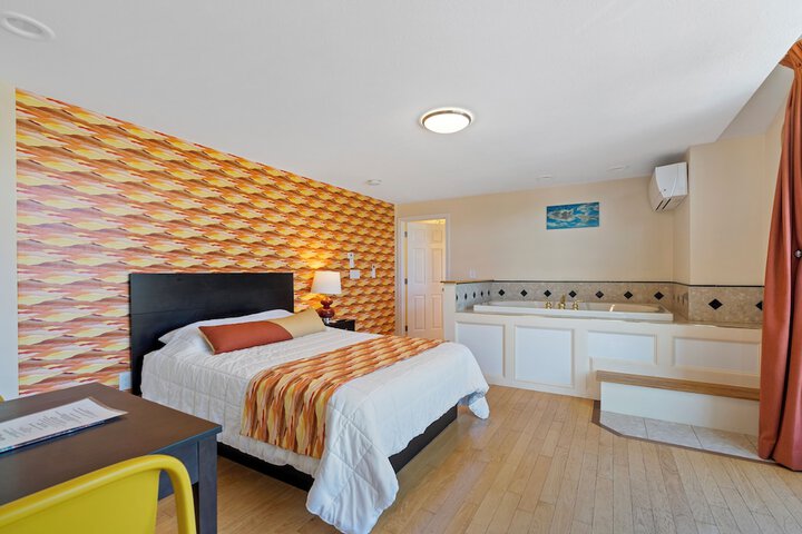 Room 38 of 53