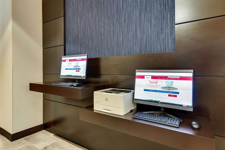 Business Center 83 of 83