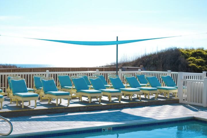 Surf Side Hotel