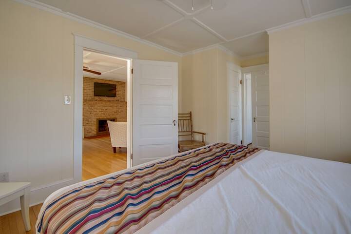 Room 132 of 167