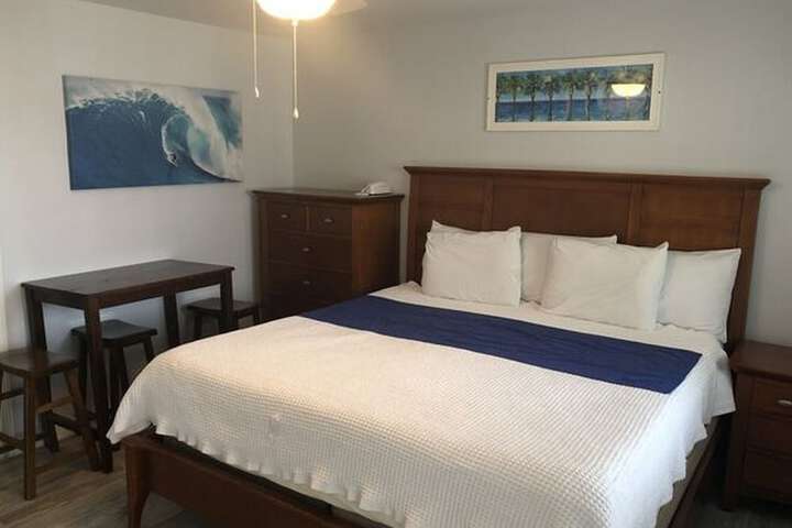 Beachgate CondoSuites and Oceanfront Resort