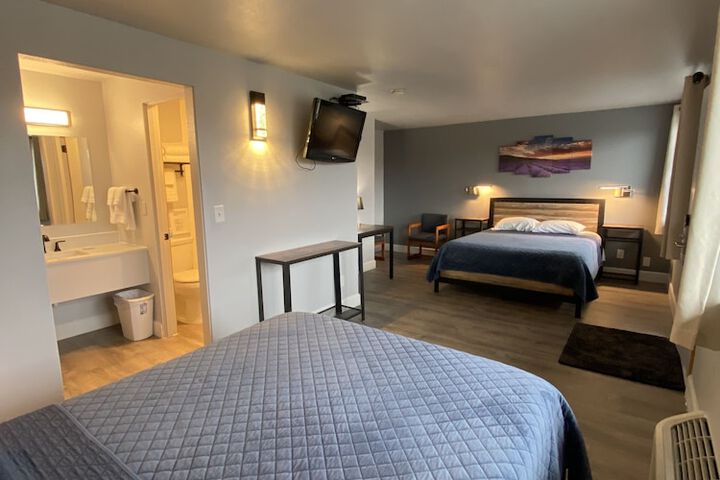 Room 26 of 49