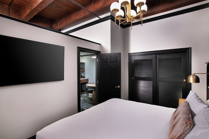 Room 18 of 55