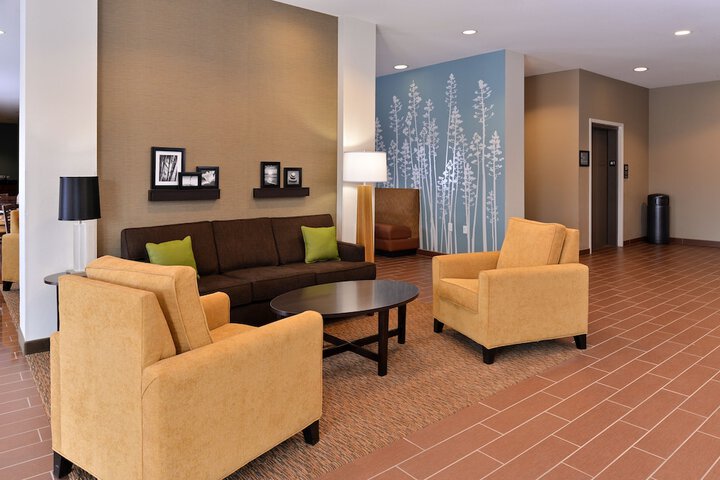 Sleep Inn & Suites Meridian - Bonita Lakes