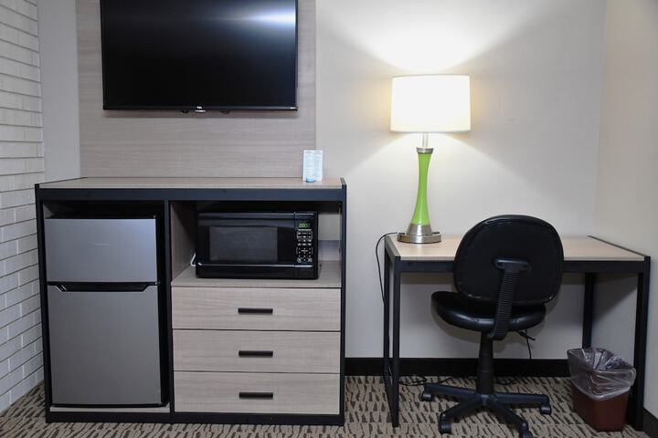 Baymont Inn & Suites by Wyndham Platteville