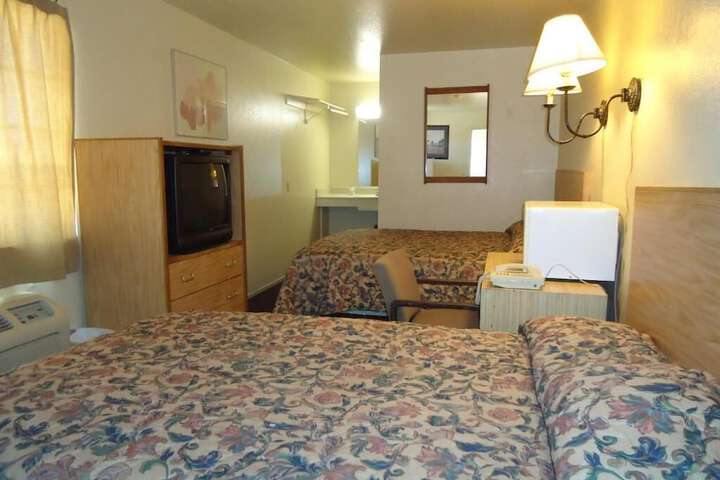 Room 9 of 21