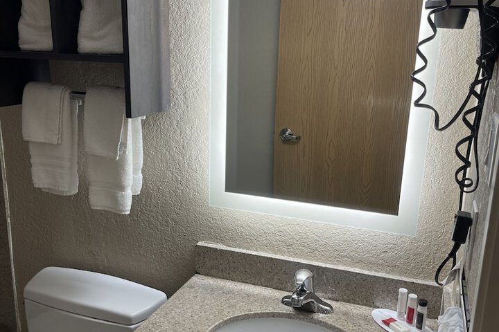 Room 25 of 36