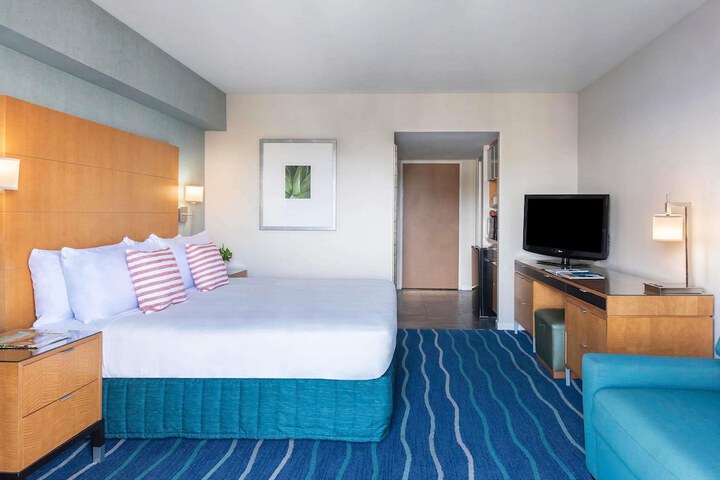 Ala Moana Hotel by Mantra
