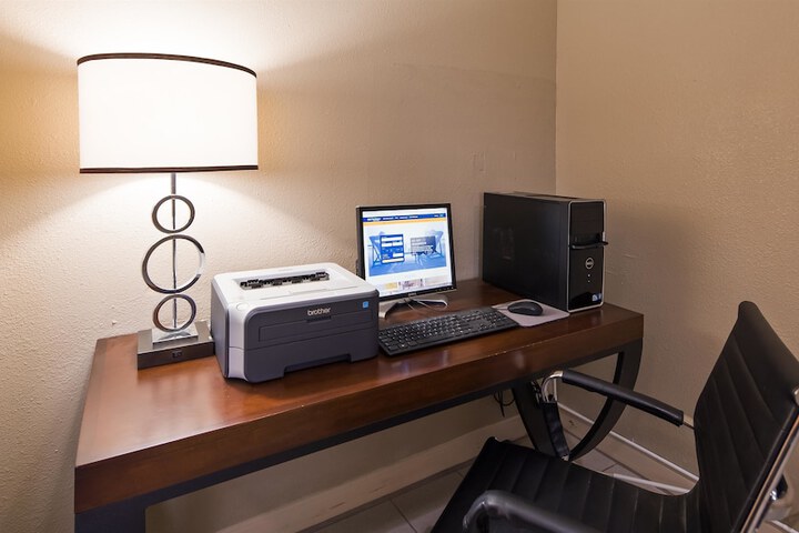 Business Center 24 of 24