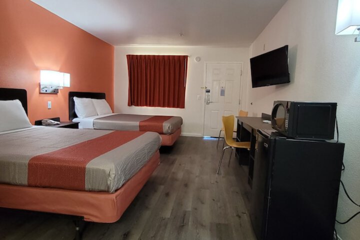Room 46 of 58