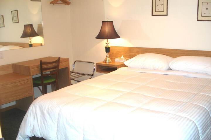 Room 34 of 59